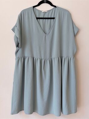 XL entro Sage Blue V-Neck Babydoll Tunic from Chic Soul